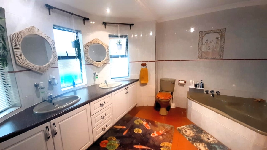 4 Bedroom Property for Sale in Bethlehem Free State